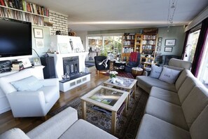 Lägenhet - 5 sovrum | Vardagsrum | Platt-tv