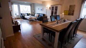 Apartment, 2 Bedrooms | In-room dining