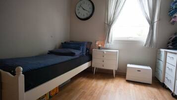 Apartment, 2 Bedrooms | Iron/ironing board, free WiFi