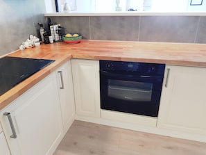 Hus - 4 soveværelser | 4 soveværelser, skrivebord, strygejern/strygebræt