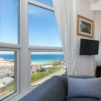 Double Room, Sea View (Larger Room) | Iron/ironing board, free WiFi