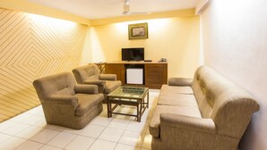واي فاي مجانًا وملاءات أسرّة