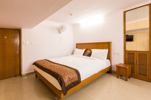 Standard Double or Twin Room, Smoking | Free WiFi, bed sheets - OYO 15515 Hotel Landmark Inn (New Delhi)