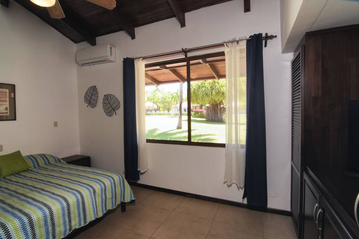 Luxury Villa, 2 Bedrooms, Partial Sea View | In-room safe, desk, blackout drapes, WiFi (free)