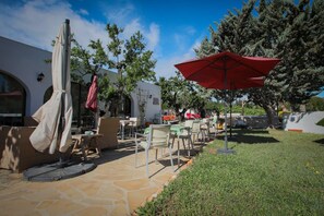 Outdoor dining - Buena Idea - Adults Only (Jalon)
