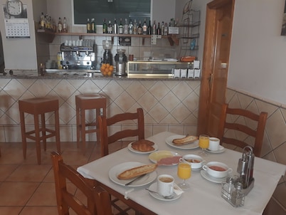 Hostal Roig 53