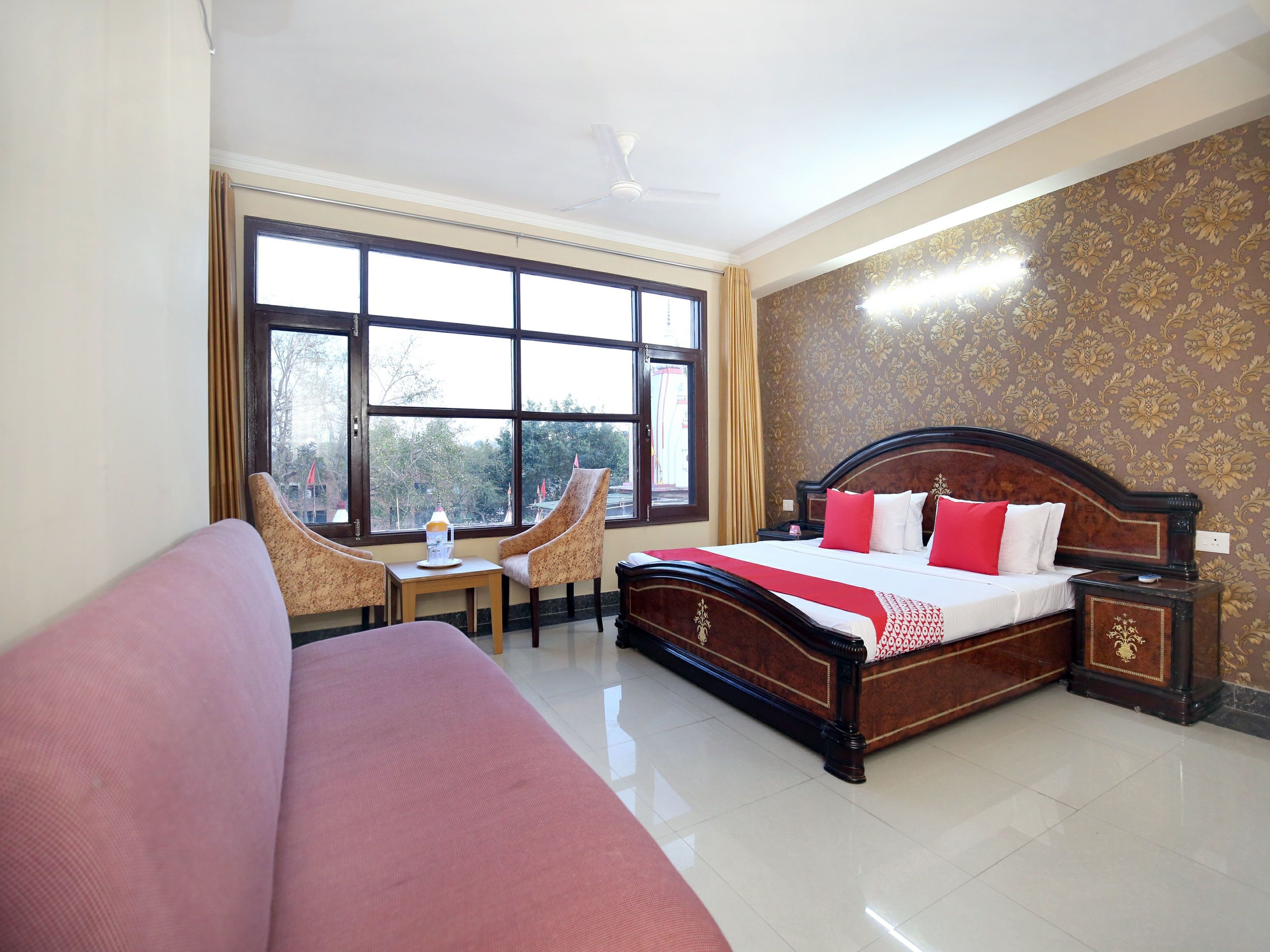 Double or Twin Room | Free WiFi