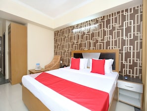 Double or Twin Room | Free WiFi - OYO 12980 Bajaj Bhawan (Chandigarh)