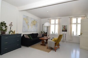 Living area - Solferie Holiday Apt. Henrik Wergelands (Kristiansand)