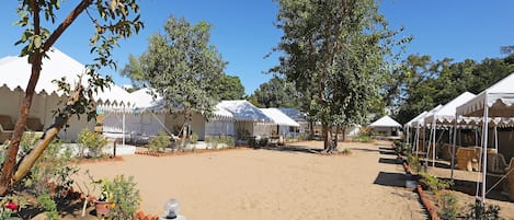 Enceinte de lâhĂ©bergement