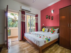 Double or Twin Room - OYO 12953 Home Pool View 2BHK Arpora (Arpora)