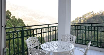 OYO 13463 Home Studio Valley view Kumarhatti