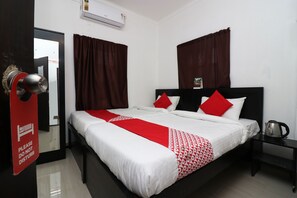 Double Room - OYO 11569 Jalan Lake View (Kolkata)