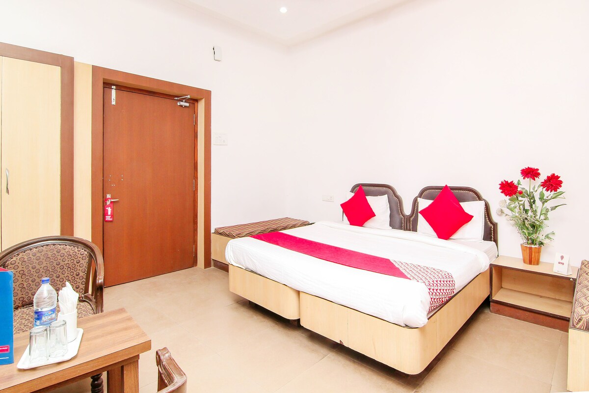 Double or Twin Room | Free WiFi, bed sheets