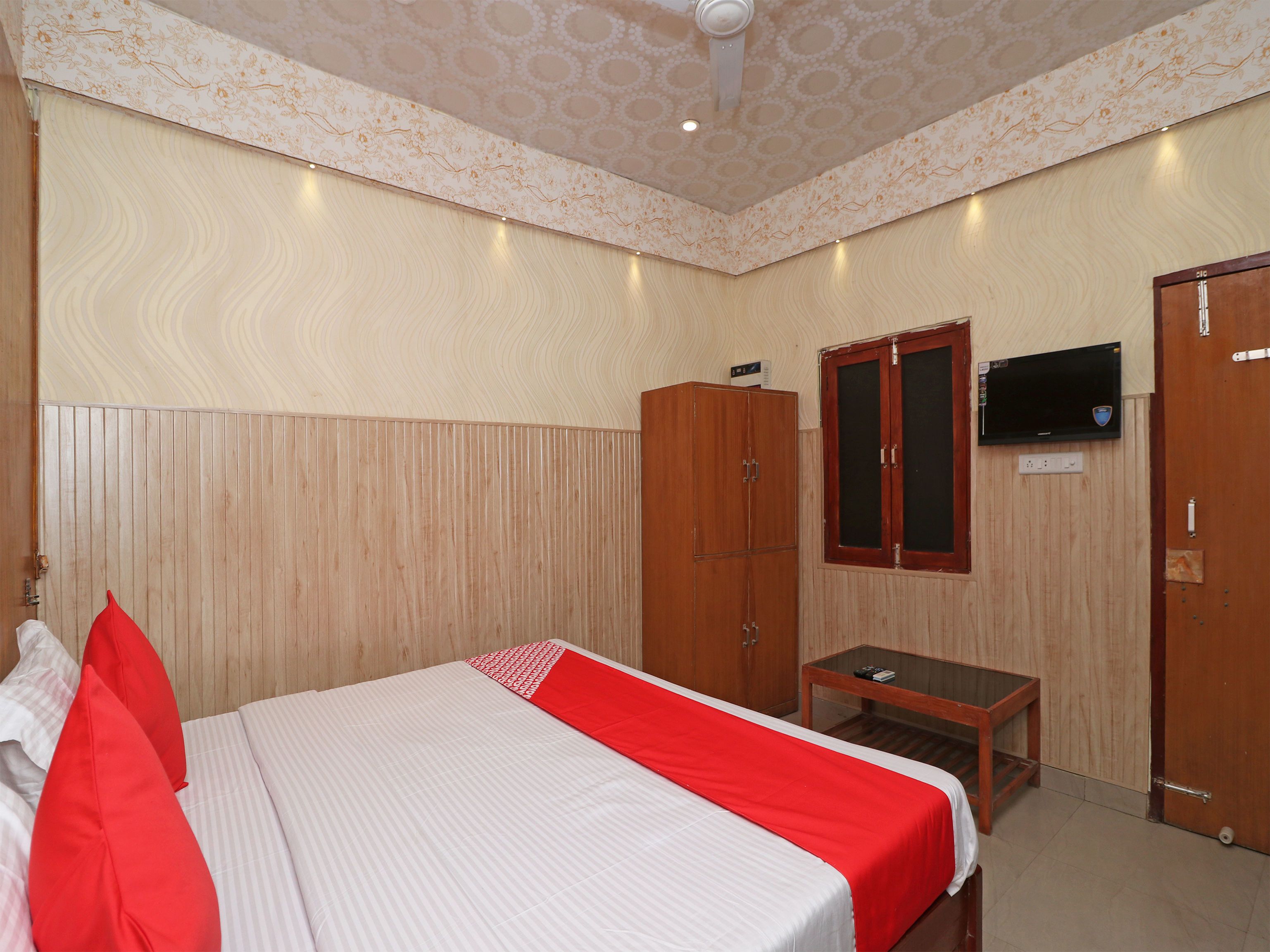 deluxe double or twin room, 1 king bed | free wifi