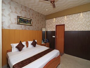 Double or Twin Room | Free WiFi - OYO 13234 Hotel Mahak (Lucknow)