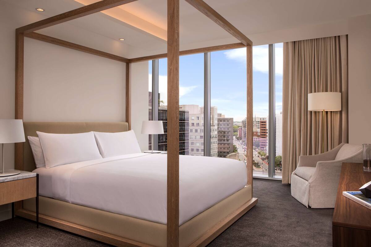 總統套房, 多張床 | 意大利 Frette 床單、高級寢具、特厚豪華床墊、迷你吧