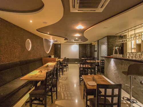 OYO 7846 Hotel The Prince Gardenia