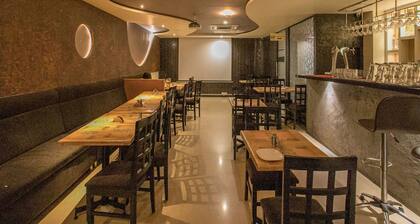 OYO 7846 Hotel The Prince Gardenia