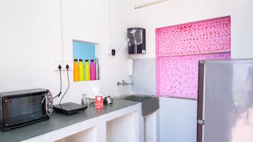 Double or Twin Room | Private kitchenette