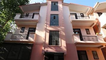 Fachada de la propiedad