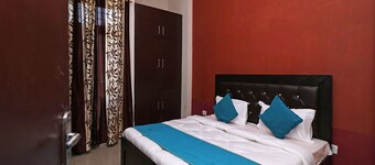 OYO 13896 Home Spacious 2BHK Cottage Sattal Road