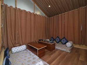 Doppel- oder Zweibettzimmer | Wohnzimmer