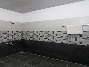 Doppel- oder Zweibettzimmer | Badezimmer