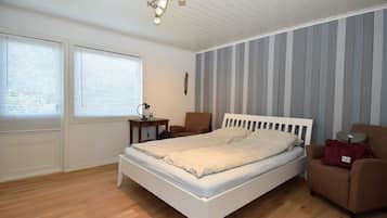 Apartment, 5 Bedrooms | 5 bedrooms, free WiFi