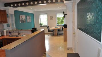 Comfort Condo, 2 Bedrooms, Non Smoking, Terrace | Living room | 32-inch flat-screen TV with satellite channels, TV, DVD player