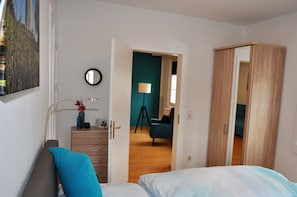 Classic-Apartment | 2 Schlafzimmer, individuell dekoriert, laptopgeeigneter Arbeitsplatz