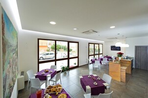 Colazione continentale inclusa, servita tutte le mattine 