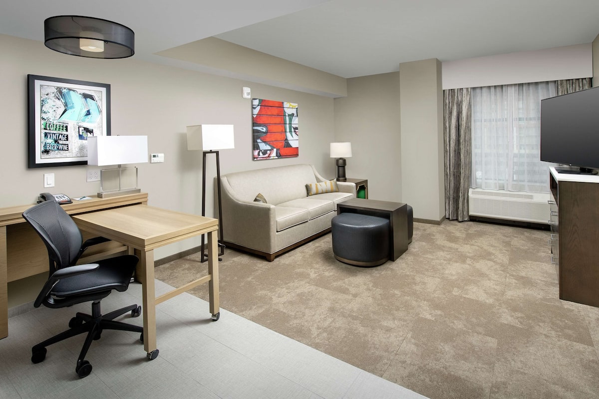 Suite, 1 King Bed, Accessible (Roll-In Shower) | In-room safe, desk, iron/ironing board, free cribs/infant beds