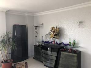 Luxury Duplex, 4 Bedrooms | Room amenity