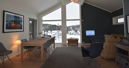 Solferie Holiday Home Bordalssvingen