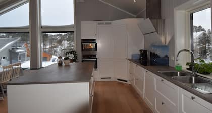 Solferie Holiday Home Bordalssvingen