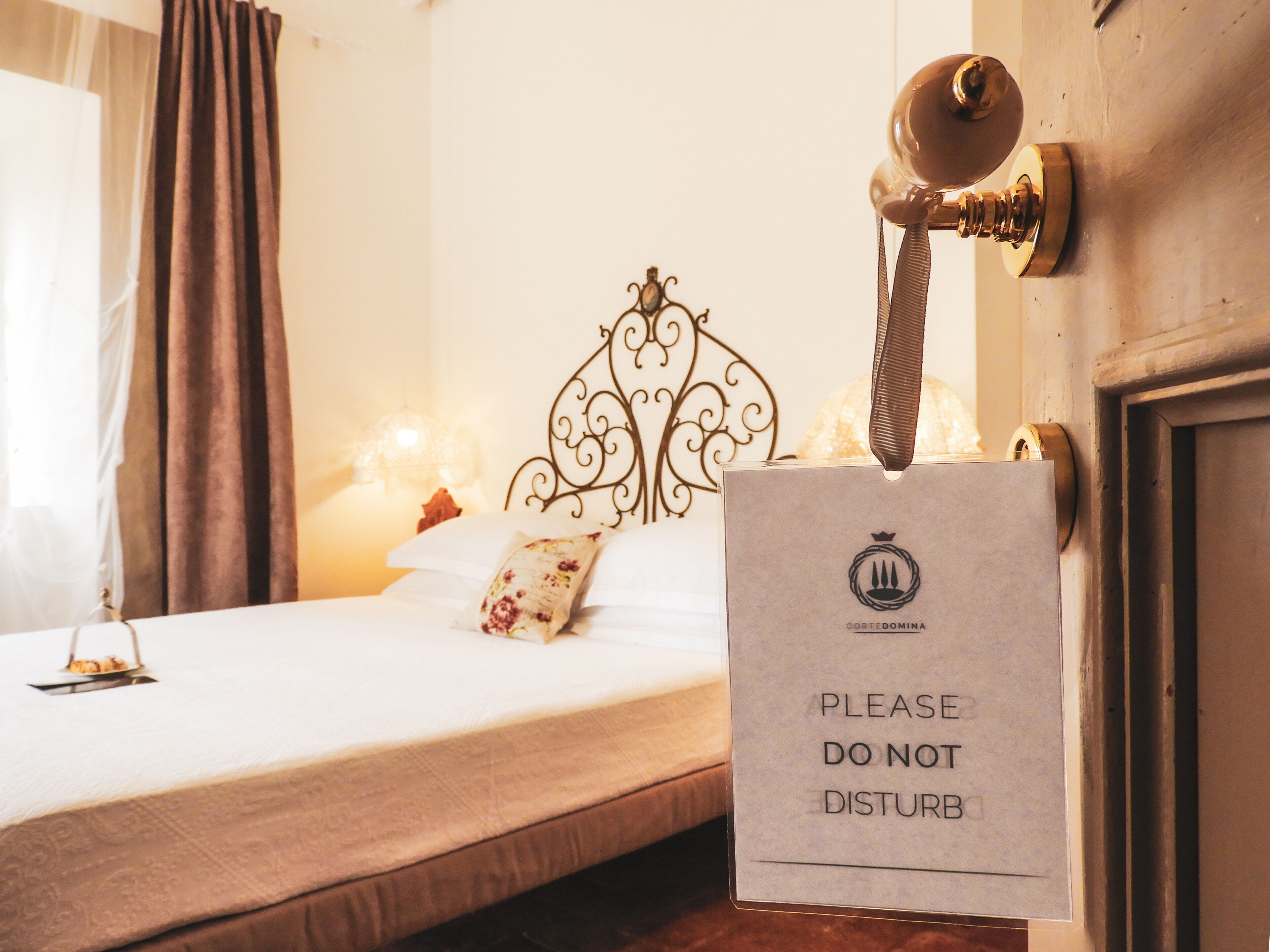 Premium bedding, down comforters, in-room safe, individually decorated