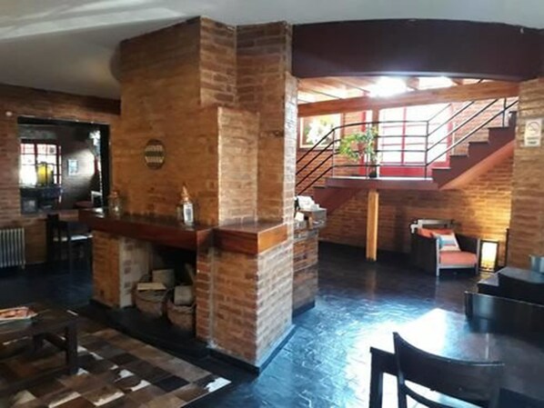 Interior entrance - Posada Alpenrose Neu (Villa Carlos Paz)