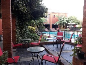 Courtyard - Posada Alpenrose Neu (Villa Carlos Paz)