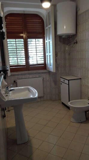 Free toiletries, hair dryer, bathrobes, bidet