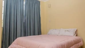 3 habitaciones, tabla de planchar con plancha y wifi gratis 