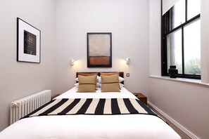 2 habitaciones, tabla de planchar con plancha y wifi 