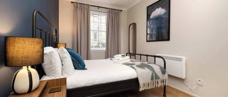 1 bedroom, iron/ironing board, WiFi