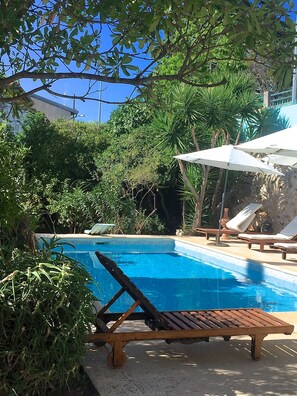 Piscine extérieure, piscine chauffée