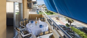 RIVER - Apartment with sea views Free WiFi