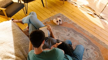 1 Schlafzimmer, hochwertige Bettwaren, Daunenbettdecken