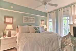 1 slaapkamer, een strijkplank/strijkijzer, gratis wifi, beddengoed