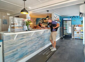 Lobby - Janmere Motel (Hampton)