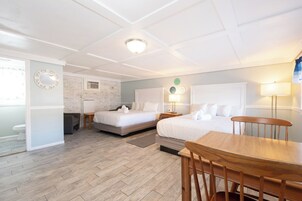 Deluxe Two Queen | Free WiFi, bed sheets