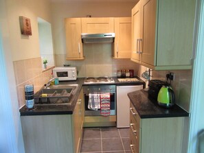 City Apartment, 1 Bedroom, Non Smoking | Private kitchen - No 7 (Liverpool)